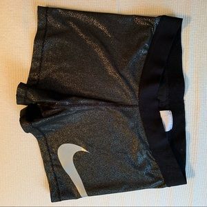 Nike women’s shirt bike shorts